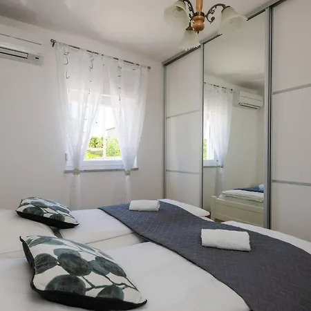 Holiday home Ellen Sophie *